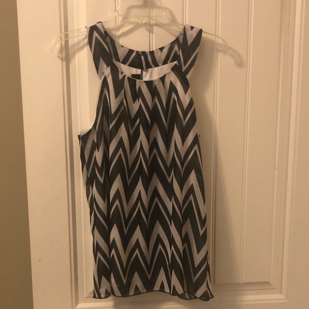 Chevron Top